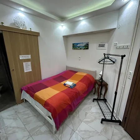 Appartement Ano Poli 4 *
